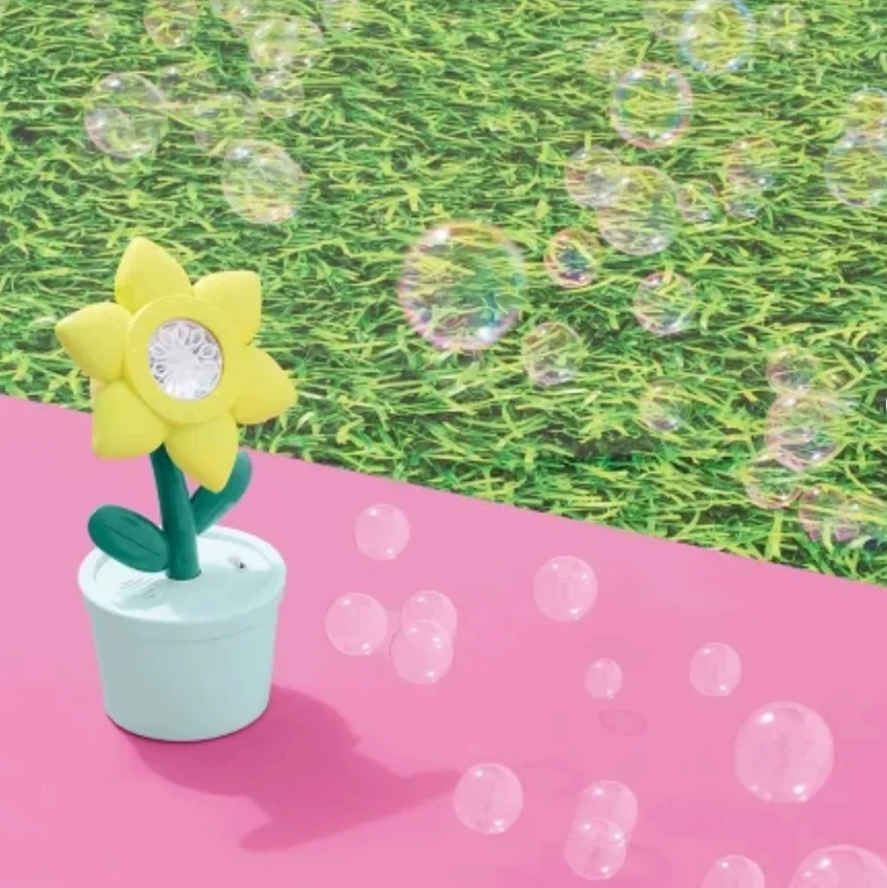 Lights & Sounds Bubble Flowerpot Interactive Bubble Machine Toy. New. - Picture 2 of 11